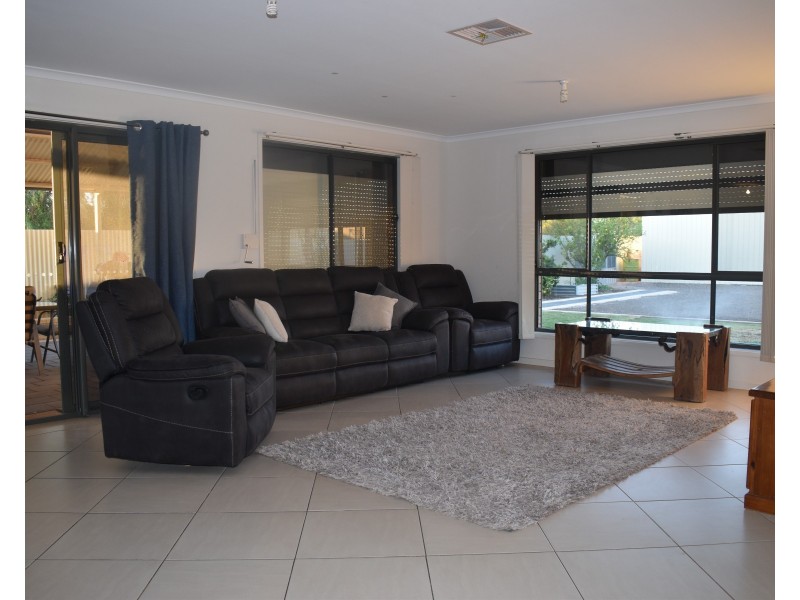 20 Whiting Street, Stirling North SA 5710