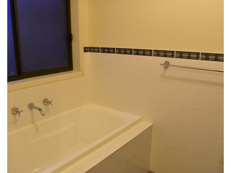 20 Whiting Street, Stirling North SA 5710