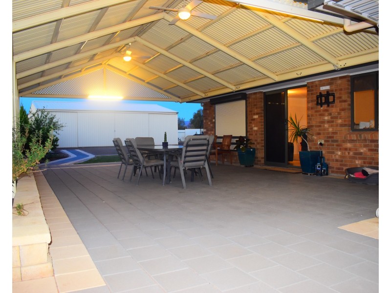 20 Whiting Street, Stirling North SA 5710