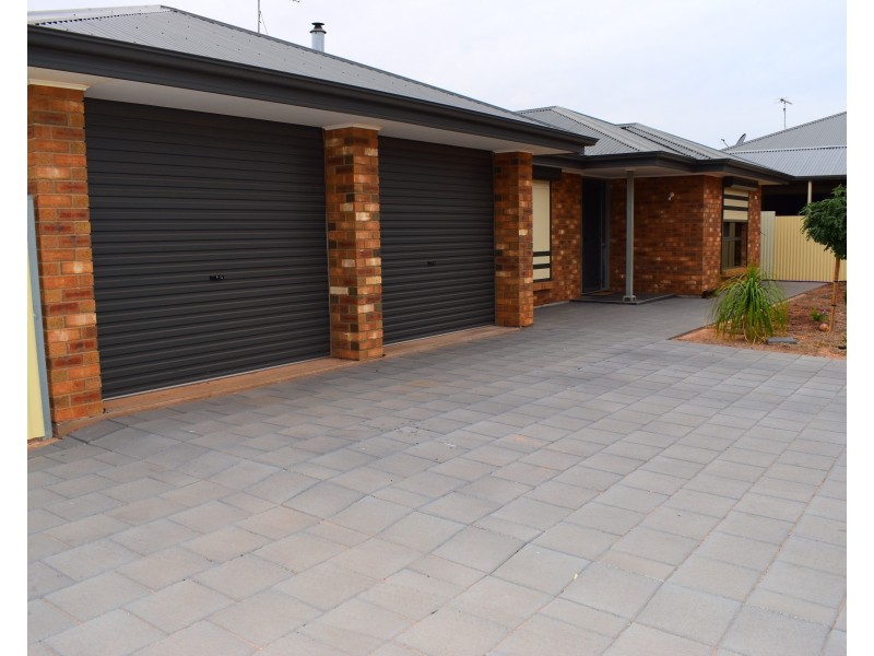 20 Whiting Street, Stirling North SA 5710