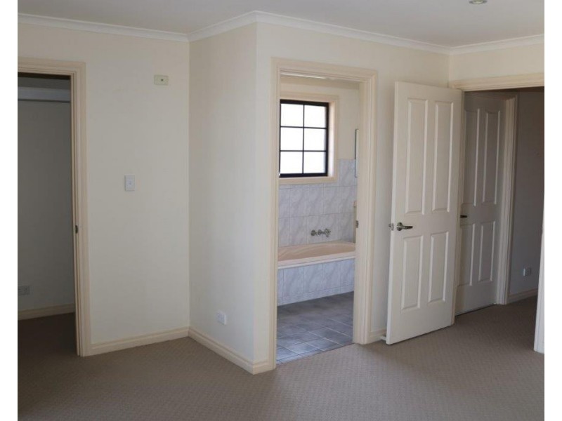 1/4 Hartley Street, Port Augusta West SA 5700