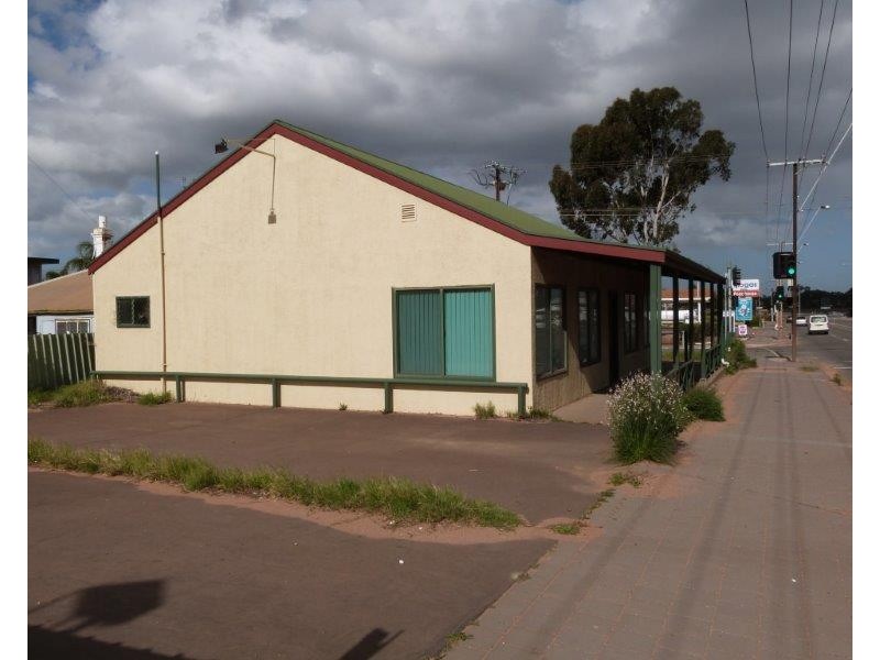 6 Eyre Highway, Port Augusta West SA 5700