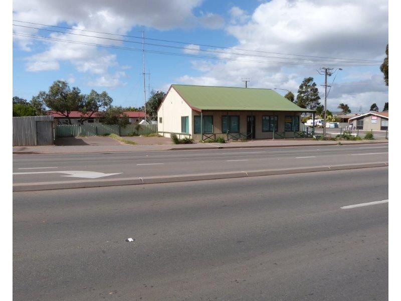 6 Eyre Highway, Port Augusta West SA 5700