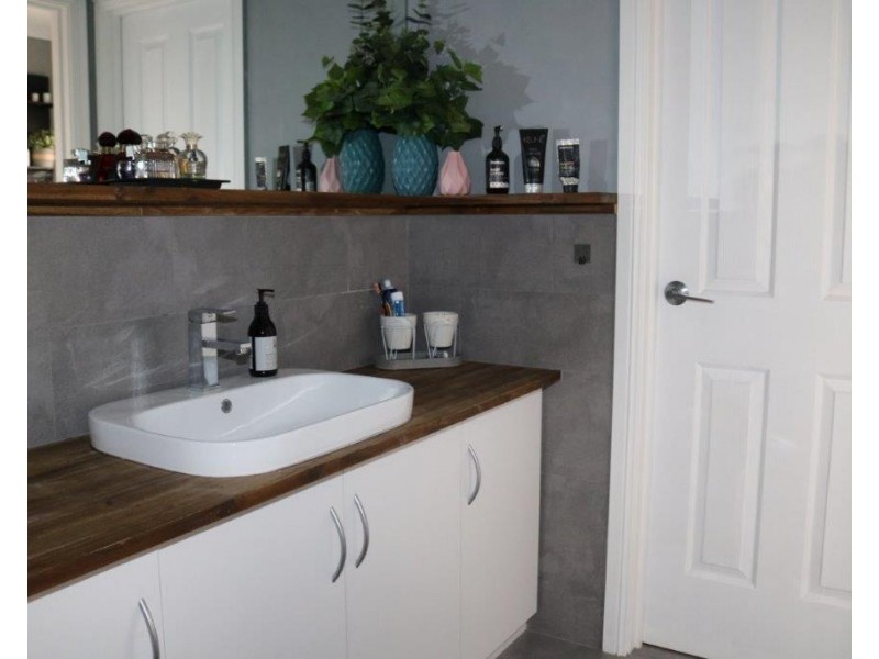 5 Woodroffe Court, Port Augusta West SA 5700