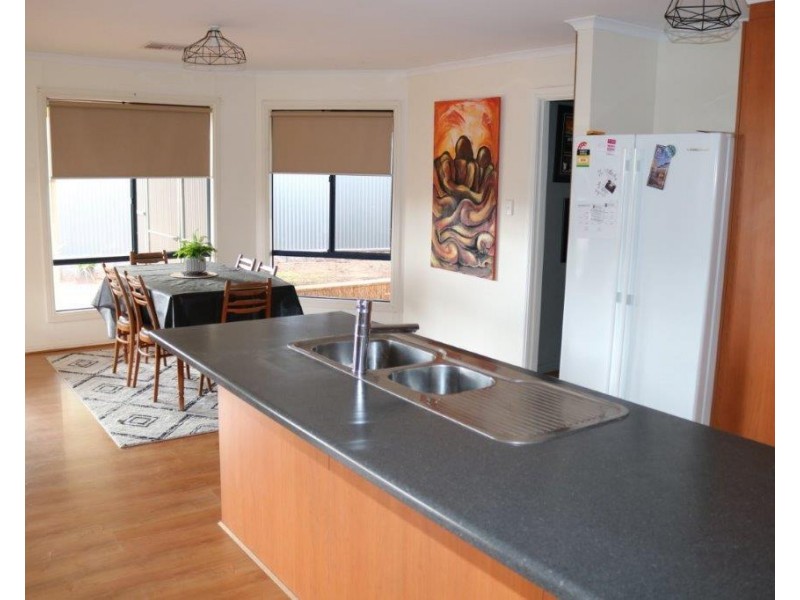 5 Woodroffe Court, Port Augusta West SA 5700