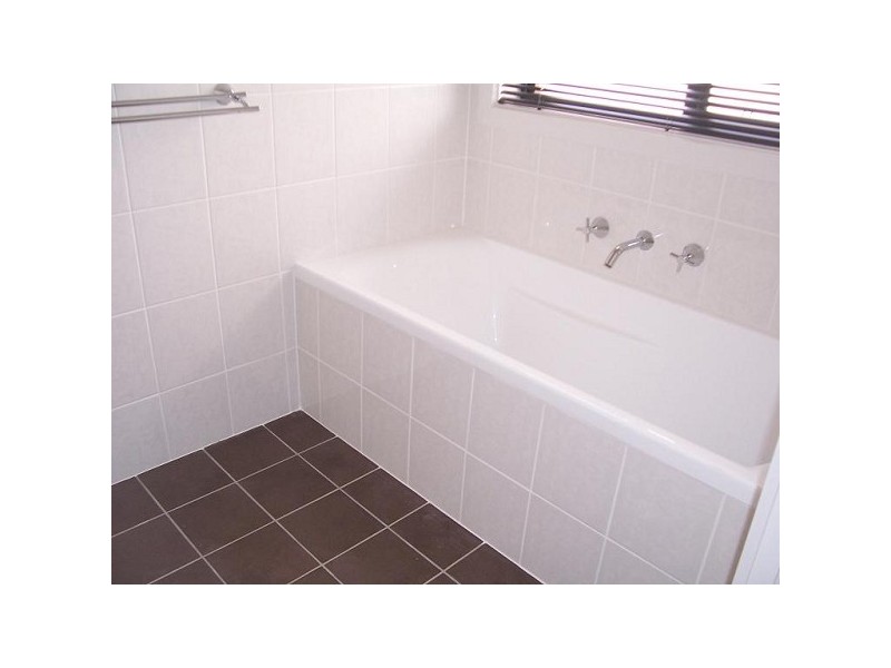 5 Simmons Crescent, Port Augusta West SA 5700