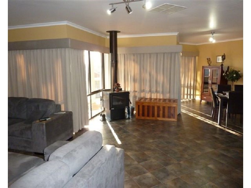 1 Raedel Court, Port Augusta West SA 5700