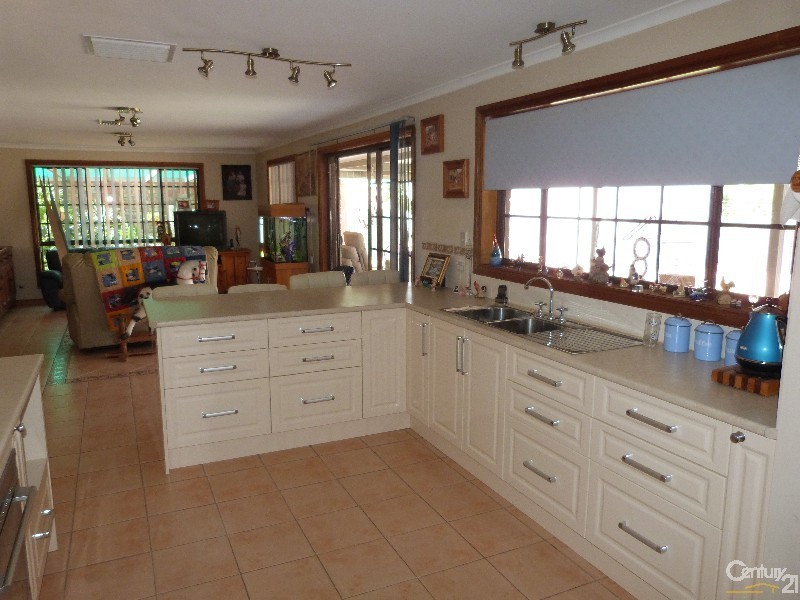 16 WILLOUGHBY STREET, Stirling North SA 5710