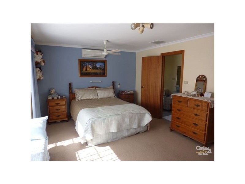 16 WILLOUGHBY STREET, Stirling North SA 5710