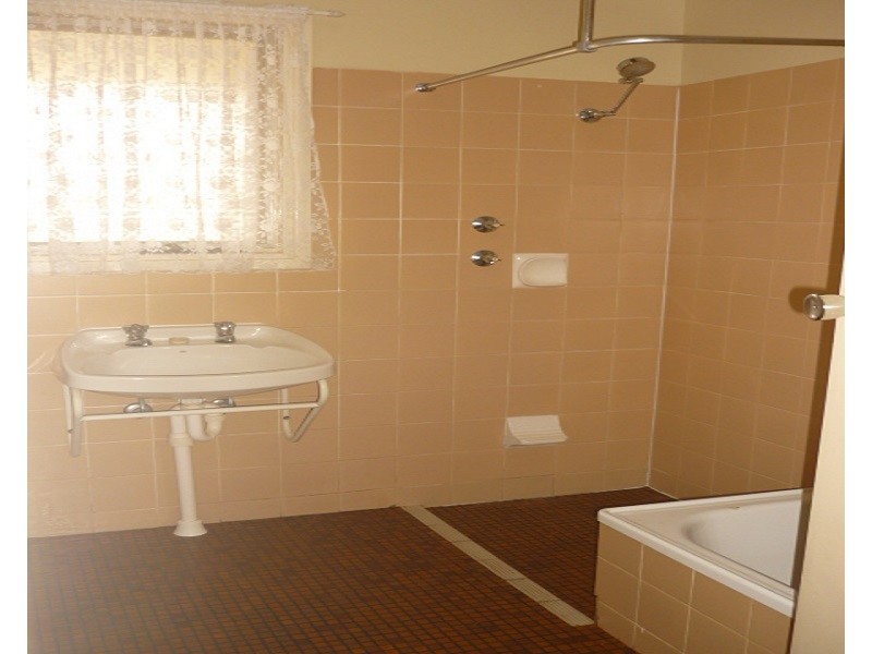 28 Hurcombe Crescent, Port Augusta West SA 5700