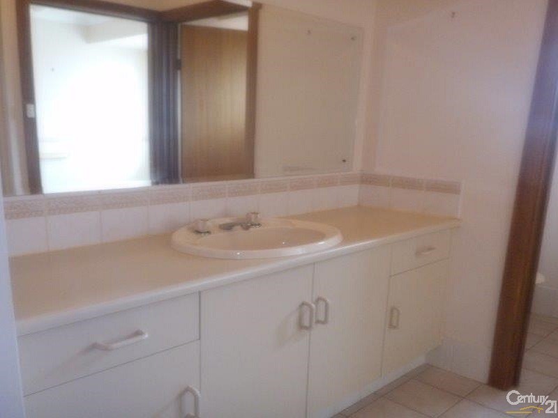 14 Raedel Court, Port Augusta West SA 5700