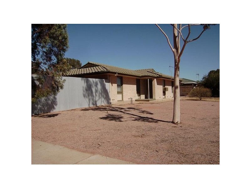 2 Hurcombe Crescent, Port Augusta West SA 5700