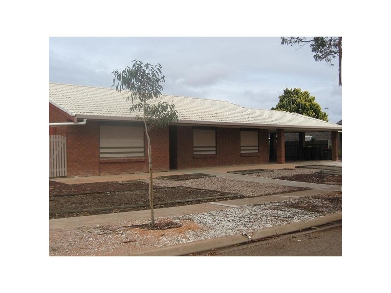 33 Simmons Crescent, Port Augusta West SA 5700