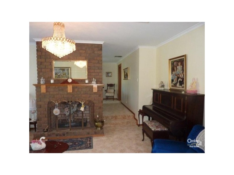 9 SMOKER STREET, Stirling North SA 5710