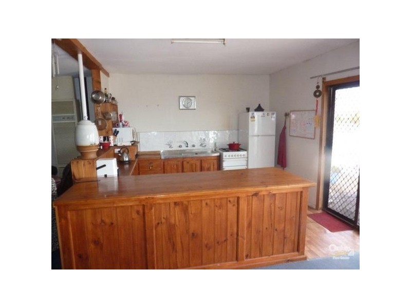 26 The Esplanade, Miranda SA 5700