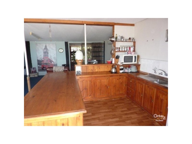 26 The Esplanade, Miranda SA 5700