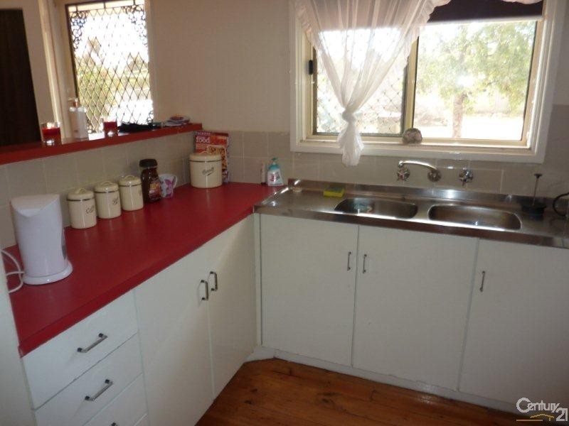 96 Hurcombe Crescent, Port Augusta West SA 5700