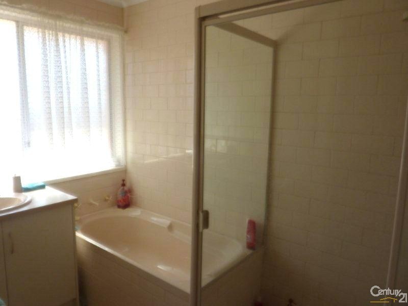 3 McKinnon Court, Port Augusta West SA 5700