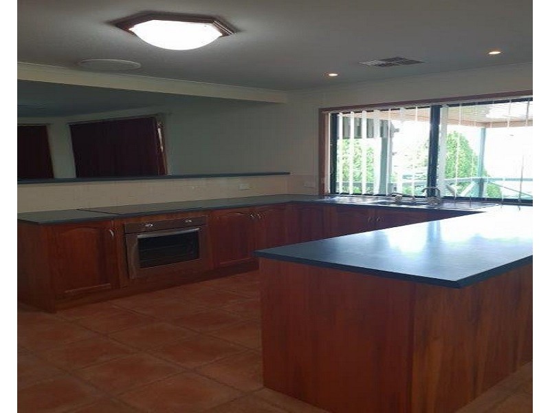 11 Margaret Avenue, Stirling North SA 5710