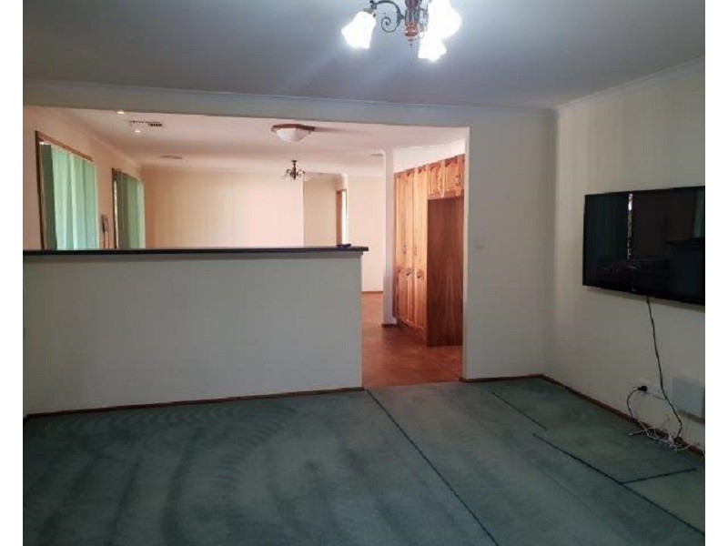 11 Margaret Avenue, Stirling North SA 5710