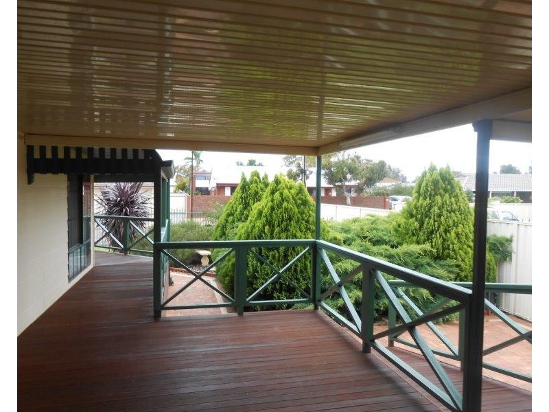 11 Margaret Avenue, Stirling North SA 5710