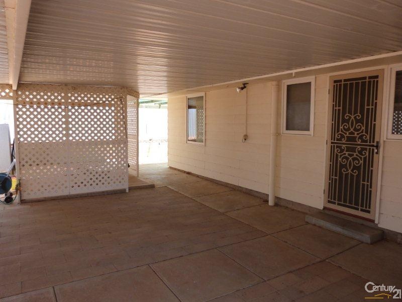 2 Crichton Drive, Port Augusta West SA 5700