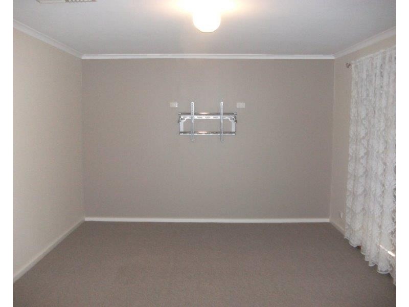 42 Edwards Street, Stirling North SA 5710