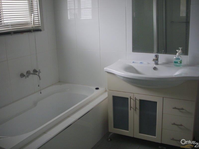 11a Willoughby Street, Stirling North SA 5710