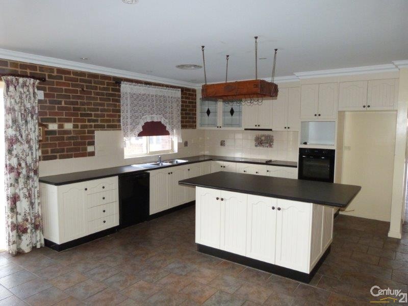 2 Duregon Street, Stirling North SA 5710