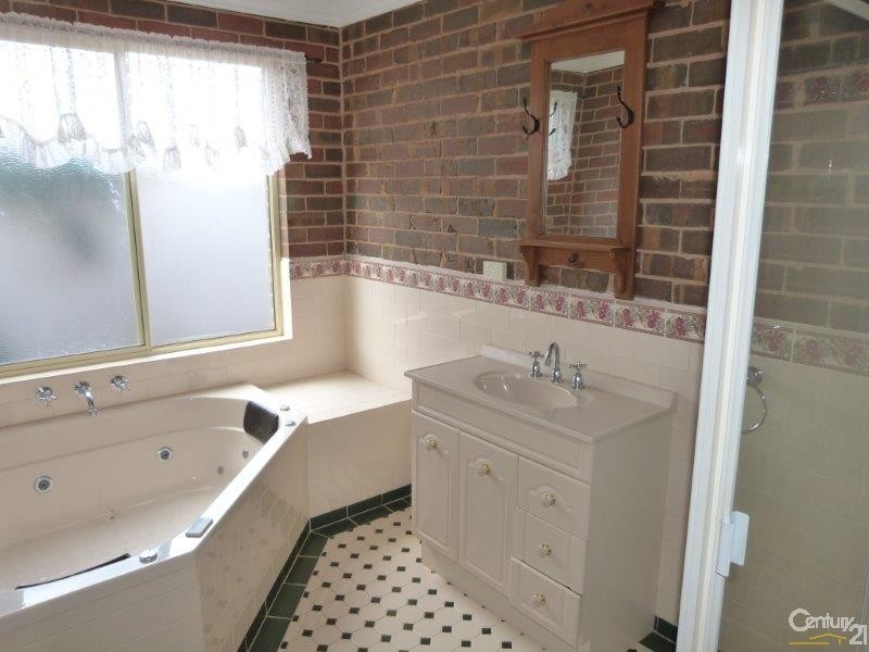 2 Duregon Street, Stirling North SA 5710