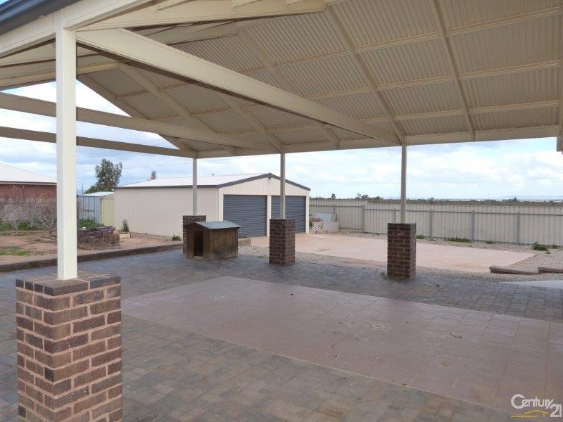 2 Duregon Street, Stirling North SA 5710