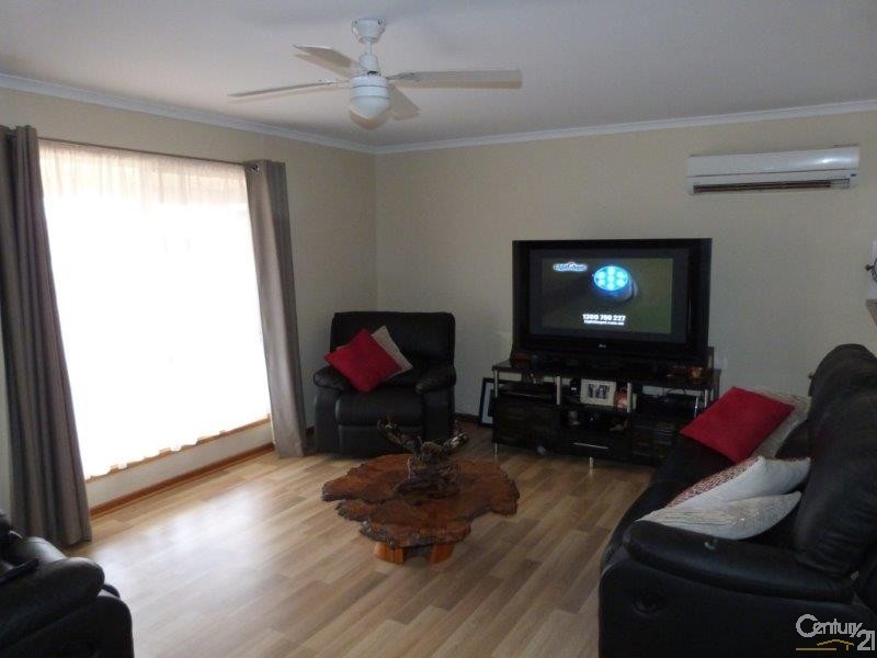 19 Wastell Street, Stirling North SA 5710