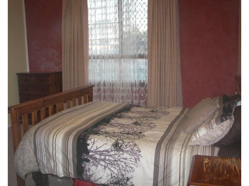 18 Drysdale Street, Stirling North SA 5710