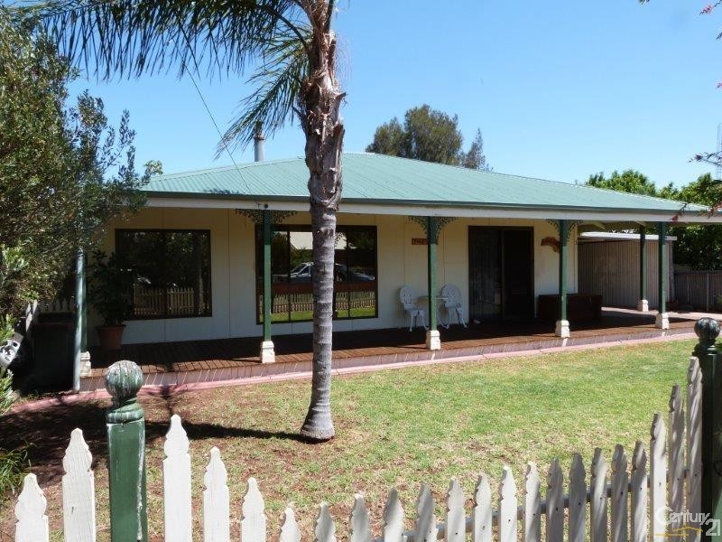 3 Johnson Avenue, Stirling North SA 5710