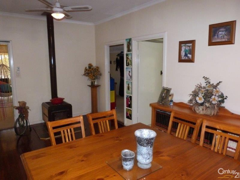 3 Johnson Avenue, Stirling North SA 5710