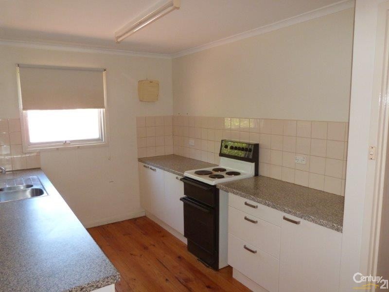 10 Richardson Crescent, Port Augusta West SA 5700