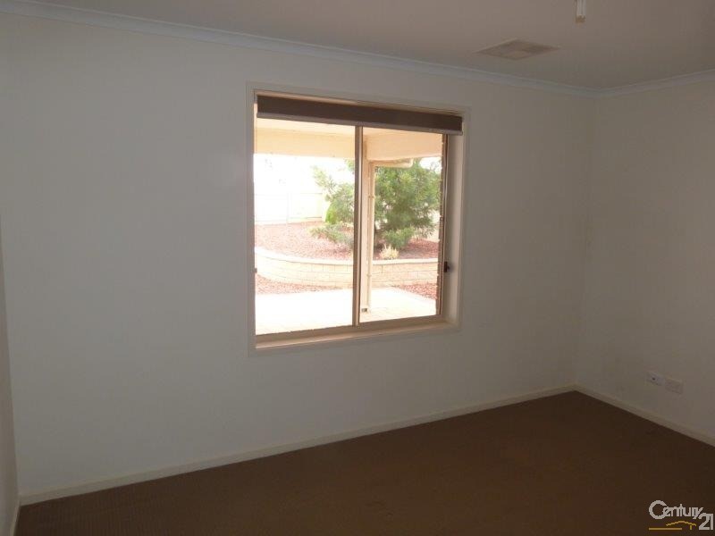 42 Hurcombe Crescent, Port Augusta West SA 5700