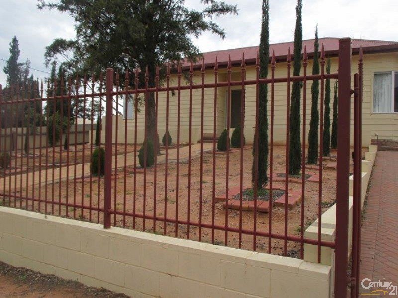 30 Stokes Terrace, Port Augusta West SA 5700