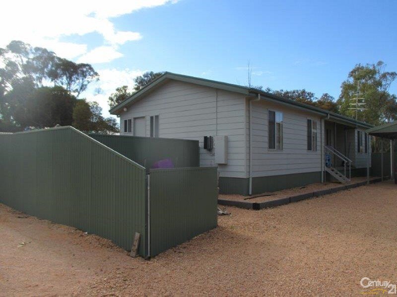 8 Herbert Street, Stirling North SA 5710