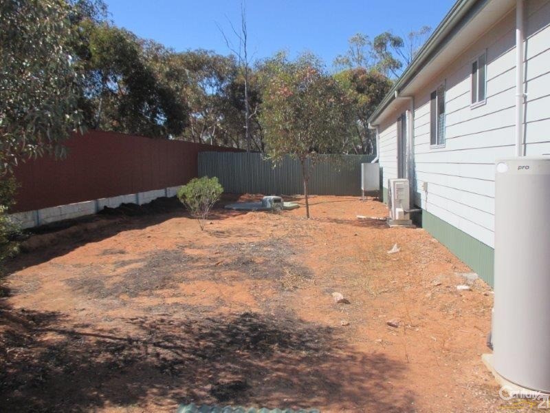 8 Herbert Street, Stirling North SA 5710