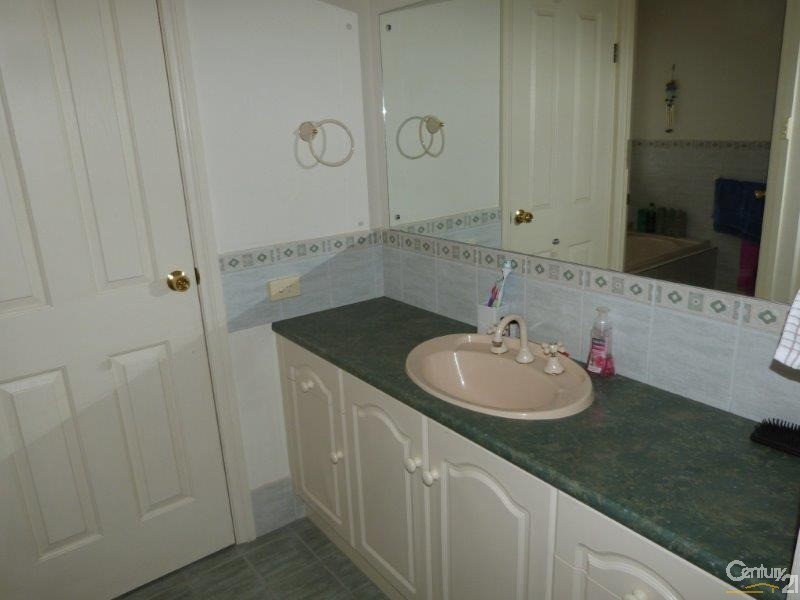 7 Raedel Court, Port Augusta West SA 5700