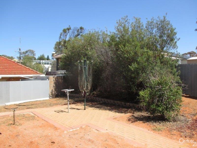 18 Caroona Road, Port Augusta West SA 5700