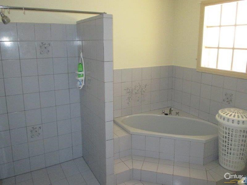 24 Cobbin Street, Port Augusta West SA 5700