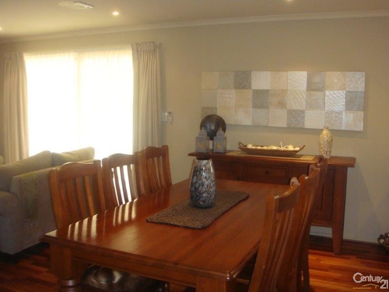 7 Margaret Avenue, Stirling North SA 5710