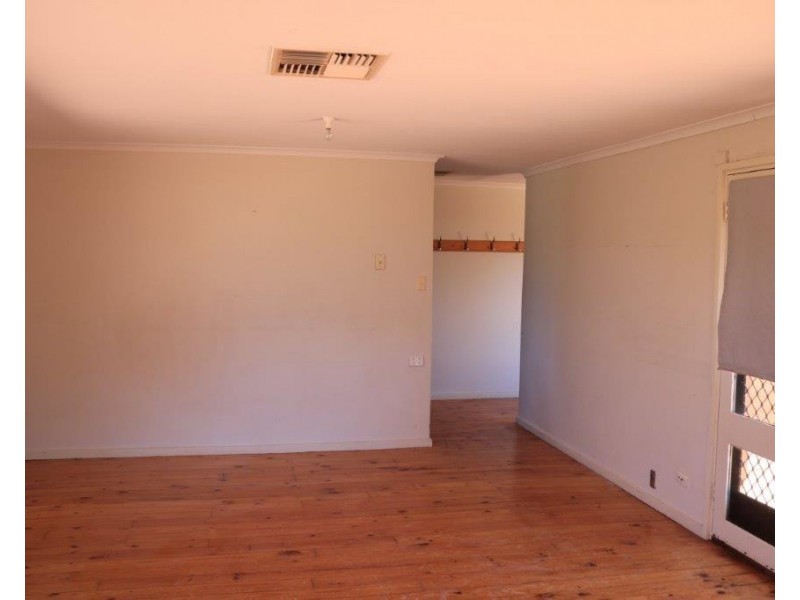 10 Richardson Crescent, Port Augusta West SA 5700