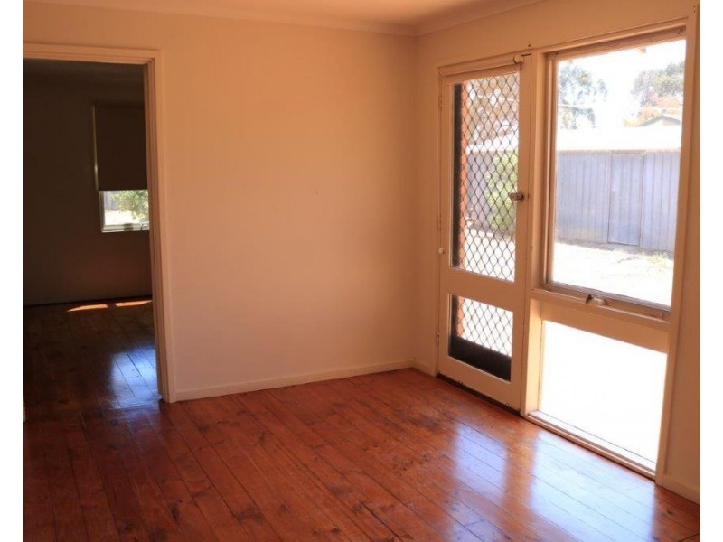 10 Richardson Crescent, Port Augusta West SA 5700