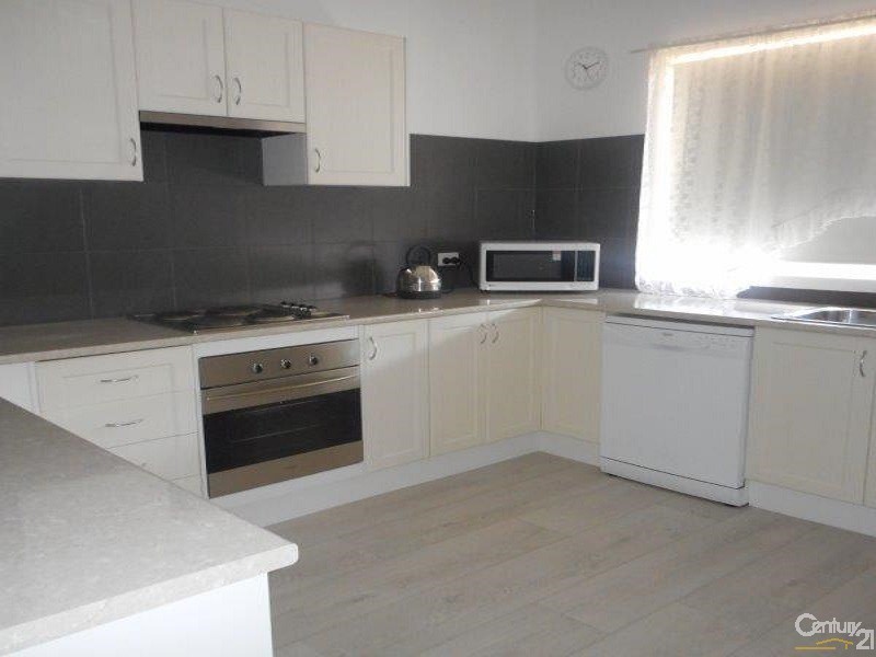 8 Mitchell Terrace, Port Augusta West SA 5700