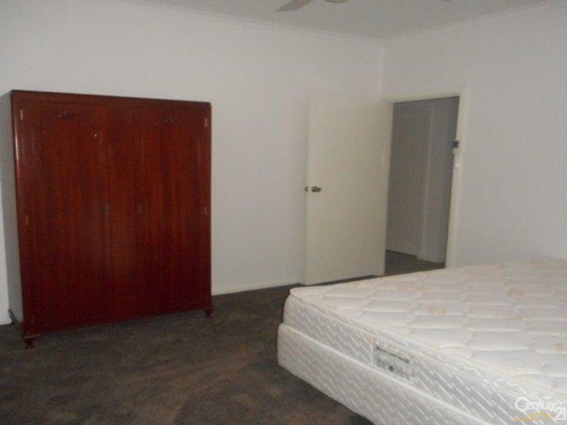 8 Mitchell Terrace, Port Augusta West SA 5700