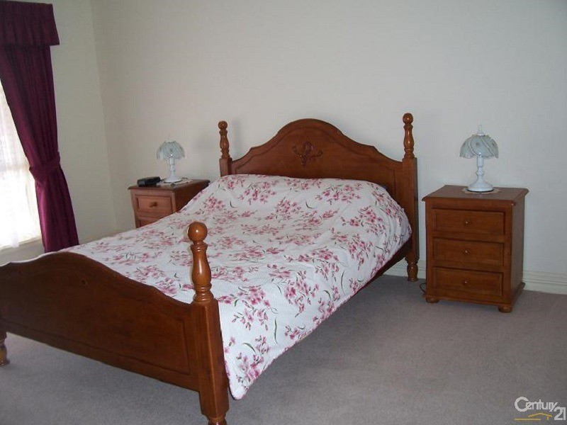 1 Brook Street, Stirling North SA 5710