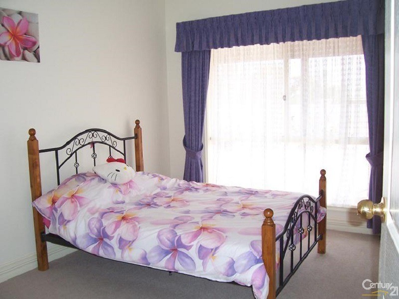 1 Brook Street, Stirling North SA 5710